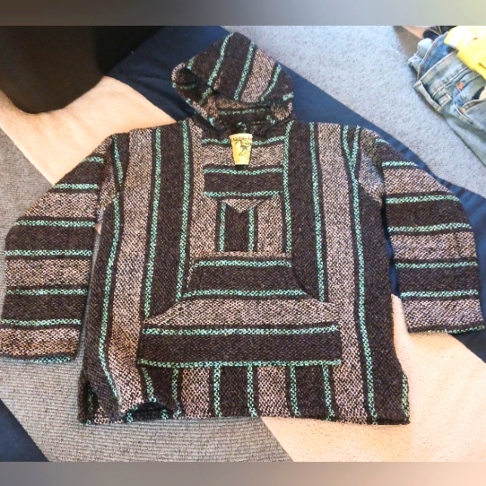 Iguana Jack Long Sleeve Baja Unisex Hoodie Size Youth Med